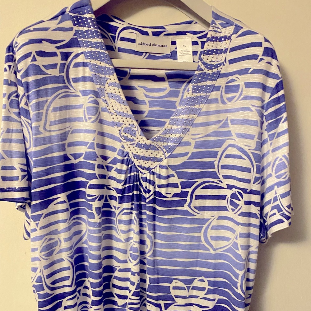 Alfred Dunner women’s XL summer top with studded trim